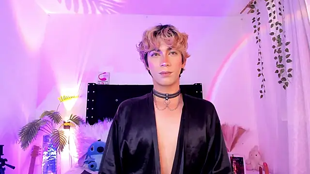 Snapshot of Cooperrosscute233 chatting on 03-24-26, 09:53 Cooperrosscute233 online show from 03-24-26, 09:53