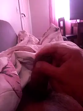 Snapshot of guiliead chatting on 04-09-26, 05:18 guiliead online show from 04-09-26, 05:18