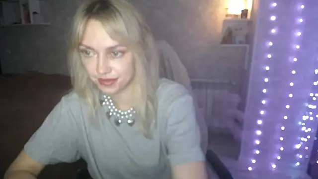 NickyAdamidi online show from 11-08-25, 04:51