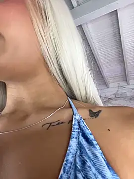 Snapshot of MystiqueXXX chatting on 11-03-25, 01:23 MystiqueXXX online show from 11-03-25, 01:23