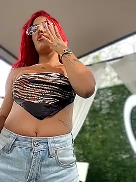 Snapshot of MystiqueXXX chatting on 04-13-26, 01:16 MystiqueXXX online show from 04-13-26, 01:16