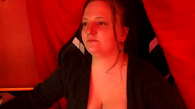 Snapshot of Kinkybooby chatting on 10-15-25, 05:13 Kinkybooby online show from 10-15-25, 05:13