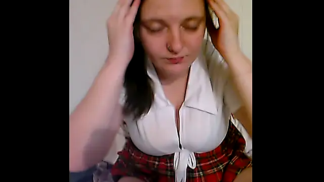 Snapshot of Kinkybooby chatting on 10-19-25, 07:25 Kinkybooby online show from 10-19-25, 07:25