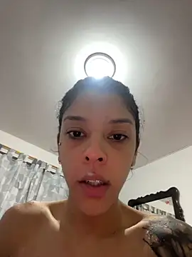 Snapshot of julietha03 chatting on 09-23-25, 02:14 julietha03 online show from 09-23-25, 02:14