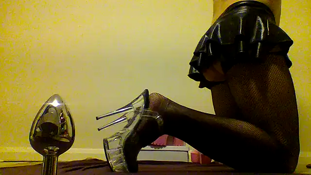 unforgettable dirty slut online show from 10-28-25, 08:55