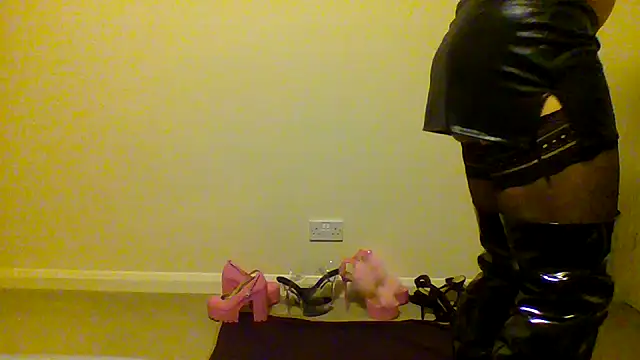 unforgettable dirty slut online show from 11-20-25, 10:09