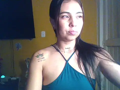 EmmaSplycer02 online show from 04-14-26, 02:39