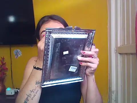 EmmaSplycer02 online show from 04-16-26, 09:39