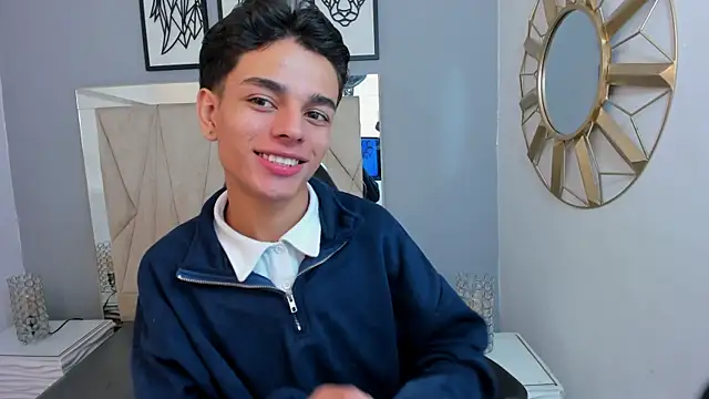 Snapshot of owen__johnson chatting on 10-11-25, 11:42 owen johnson online show from 10-11-25, 11:42