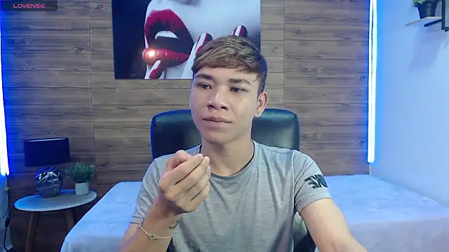 nathanclay online show from 02-04-26, 03:34