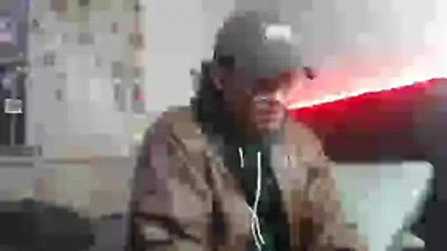 Snapshot of playfulboys_ chatting on 02-01-26, 06:56 playfulboys online show from 02-01-26, 06:56