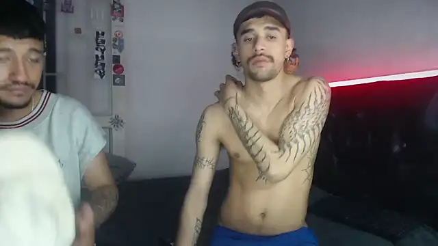 Snapshot of playfulboys_ chatting on 02-14-26, 05:59 playfulboys online show from 02-14-26, 05:59