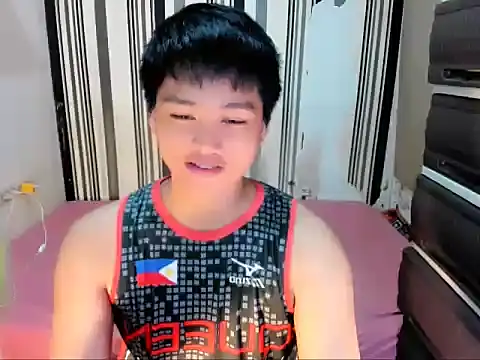Snapshot of Mister_officer69 chatting on 04-01-26, 10:18 Mister officer69 online show from 04-01-26, 10:18