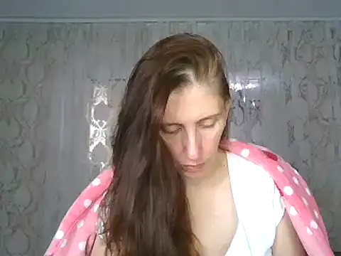 CandiCole online show from 10-31-25, 07:31