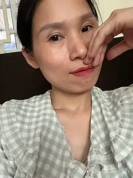 MinHiNi online show from 09-18-25, 07:21