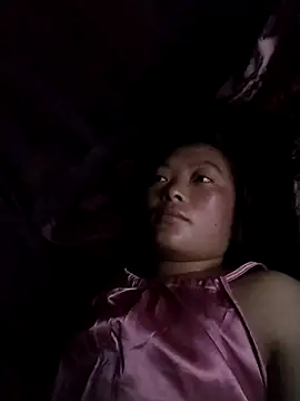 Snapshot of Thuyta chatting on 09-18-25, 11:07 Thuyta online show from 09-18-25, 11:07