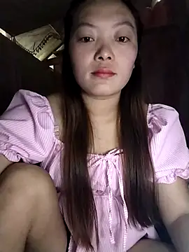 Snapshot of Thuyta chatting on 10-06-25, 01:03 Thuyta online show from 10-06-25, 01:03