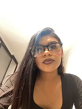 AlaiaMoretti online show from 11-09-25, 02:43