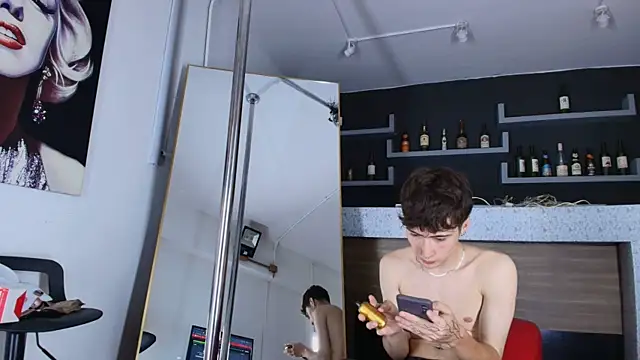  DantFox  online show from 10-05-25, 02:43