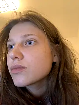 Leya F online show from 09-21-25, 07:15