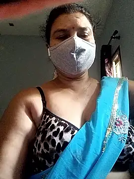 Snapshot of Tamil_Sivani chatting on 06-07-26, 03:43 Tamil Sivani online show from 06-07-26, 03:43