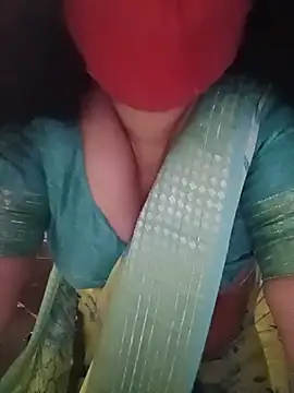 Snapshot of Tamil_Sivani chatting on 06-20-26, 01:58 Tamil Sivani online show from 06-20-26, 01:58