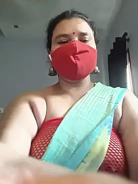 Snapshot of Tamil_Sivani chatting on 06-21-26, 04:15 Tamil Sivani online show from 06-21-26, 04:15