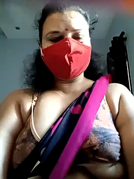 Snapshot of Tamil_Sivani chatting on 06-25-26, 04:12 Tamil Sivani online show from 06-25-26, 04:12
