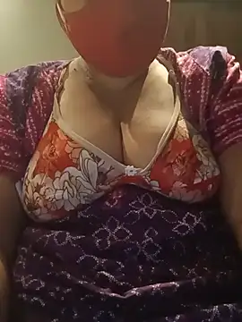 Snapshot of Tamil_Sivani chatting on 07-27-26, 04:58 Tamil Sivani online show from 07-27-26, 04:58