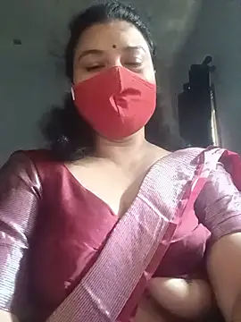 Snapshot of Tamil_Sivani chatting on 08-02-26, 02:43 Tamil Sivani online show from 08-02-26, 02:43