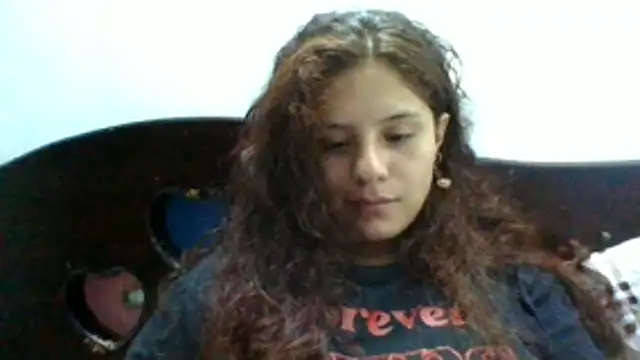 Snapshot of Velvet_Moon_V chatting on 06-10-26, 02:56 Velvet Moon V online show from 06-10-26, 02:56