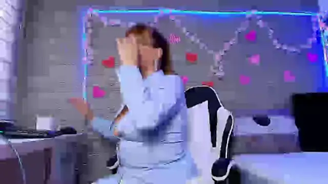 naomi diamond  online show from 12-03-25, 01:09