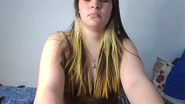 Snapshot of devilbaby9696 chatting on 09-09-25, 09:47 devilbaby9696 online show from 09-09-25, 09:47