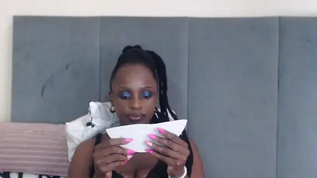 Jah-Queen online show from 09-26-25, 07:45