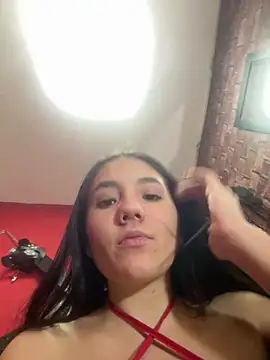 Snapshot of bellaseduzione chatting on 11-22-25, 01:54 bellaseduzione online show from 11-22-25, 01:54