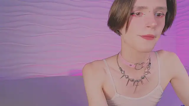 madi snow online show from 11-14-25, 05:17