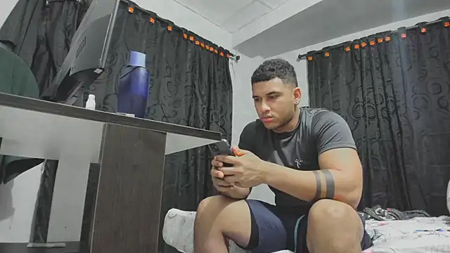 evan hardy online show from 09-09-25, 02:22