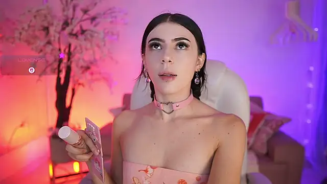 JadeSummerr online show from 04-15-26, 11:39