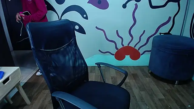 Luca vega online show from 10-08-25, 12:14