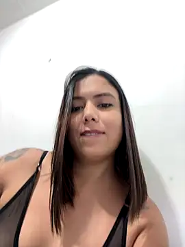 Snapshot of LICEET chatting on 11-26-25, 11:39 LICEET online show from 11-26-25, 11:39