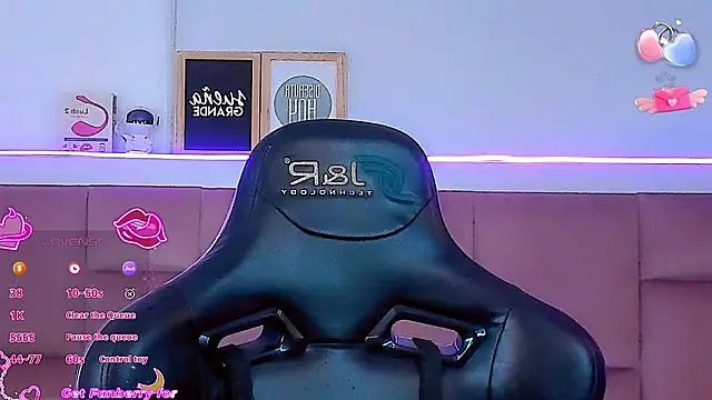 Baby FenixTS online show from 01-17-26, 05:12