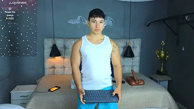 Horny nick18 online show from 10-30-25, 12:39