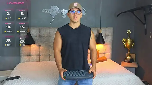 Horny nick18 online show from 12-23-25, 09:18