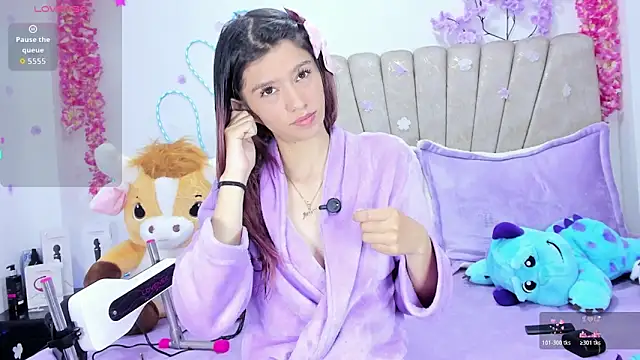 Sofiia Cute online show from 06-13-26, 03:59