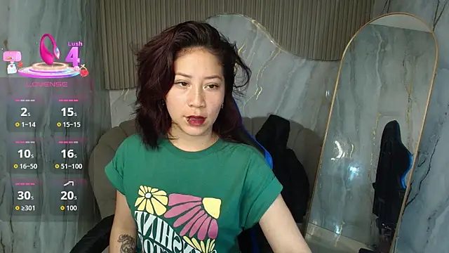 valentina r  online show from 12-22-25, 03:14