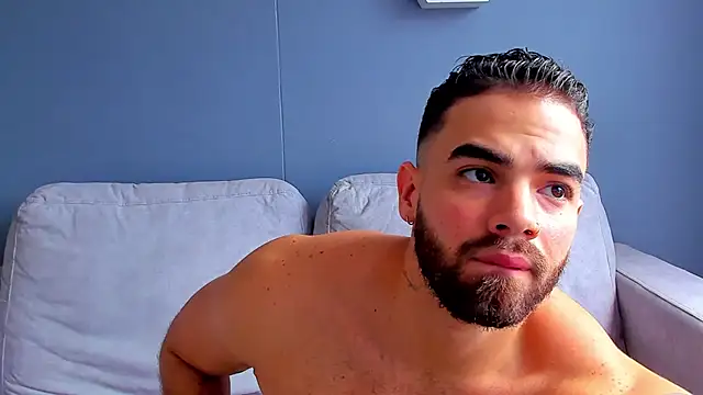 Snapshot of Paul_Phoenix chatting on 10-21-25, 08:31 Paul Phoenix online show from 10-21-25, 08:31