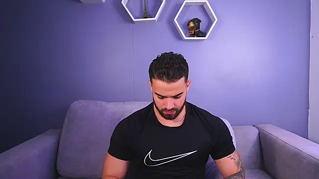 Snapshot of Paul_Phoenix chatting on 11-17-25, 07:52 Paul Phoenix online show from 11-17-25, 07:52