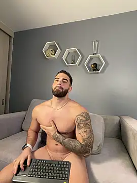 Snapshot of Paul_Phoenix chatting on 11-19-25, 08:31 Paul Phoenix online show from 11-19-25, 08:31