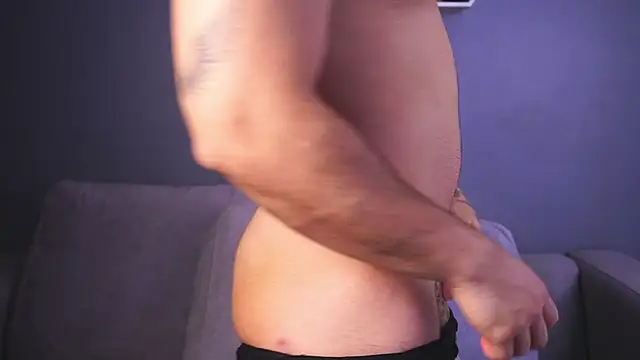 Snapshot of Paul_Phoenix chatting on 11-28-25, 06:54 Paul Phoenix online show from 11-28-25, 06:54