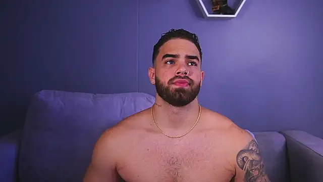 Snapshot of Paul_Phoenix chatting on 11-30-25, 06:12 Paul Phoenix online show from 11-30-25, 06:12